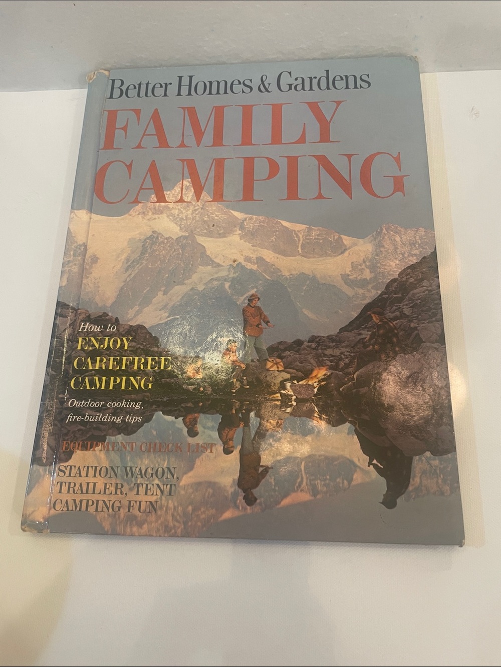 Vintage 1961 first edition Better Homes & Gardens FAMILY CAMPING Hardcover Book - Picture 1 of 16